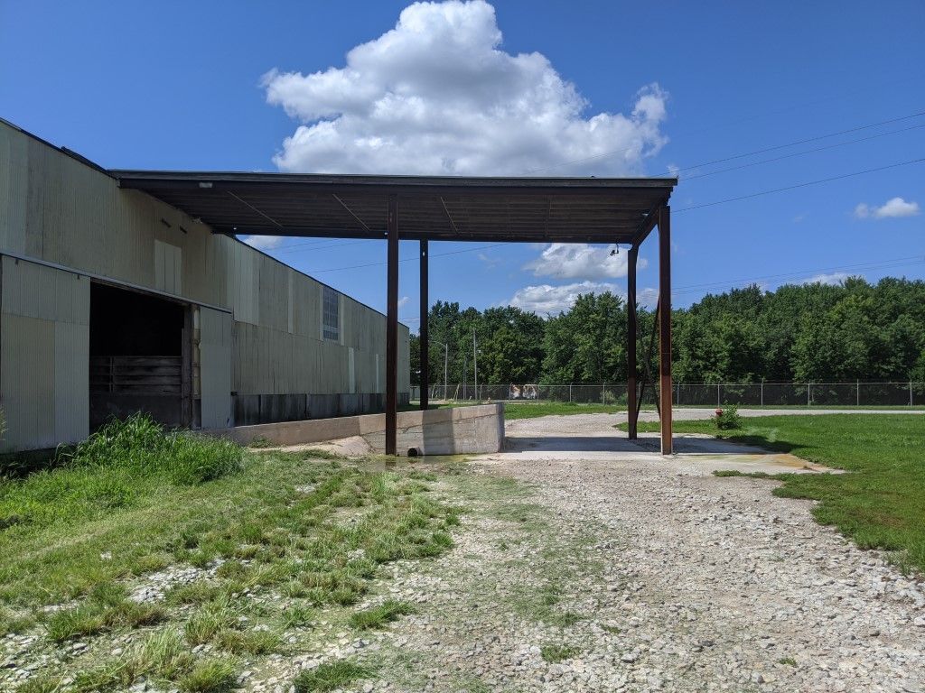 610 W Ross Ln, Danville, IL 61834